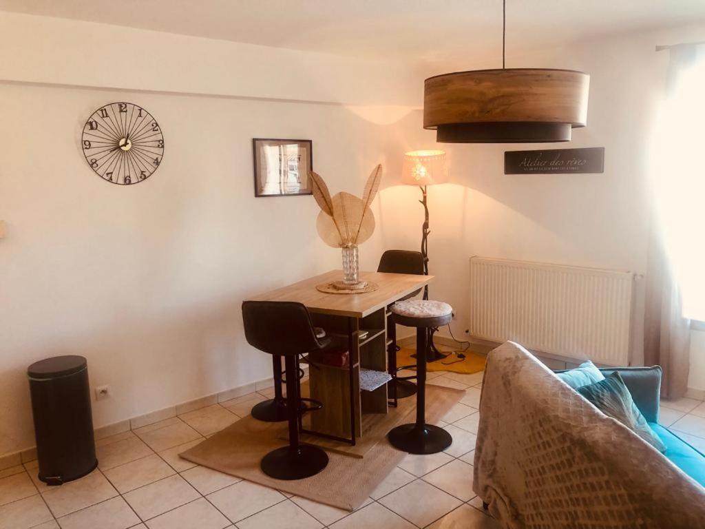 Le Camelia Apartment Tallard Exterior photo